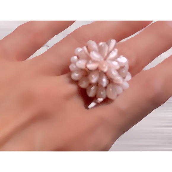 Flower Power Ring Size 7 - Picture 4 of 5